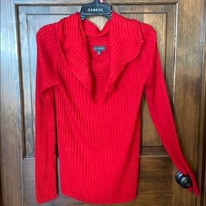 Red Sweater ❤️ THE LIMITED